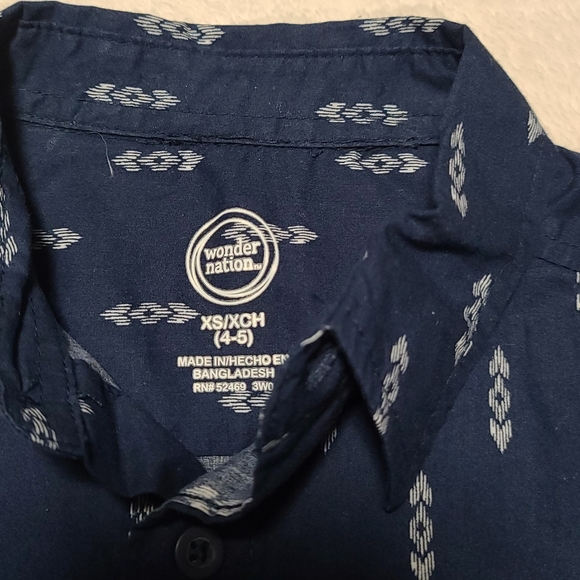 Navy blue Boys' Short Sleeve Button-Down Shirt Size 4/5 - Picture 4 of 7